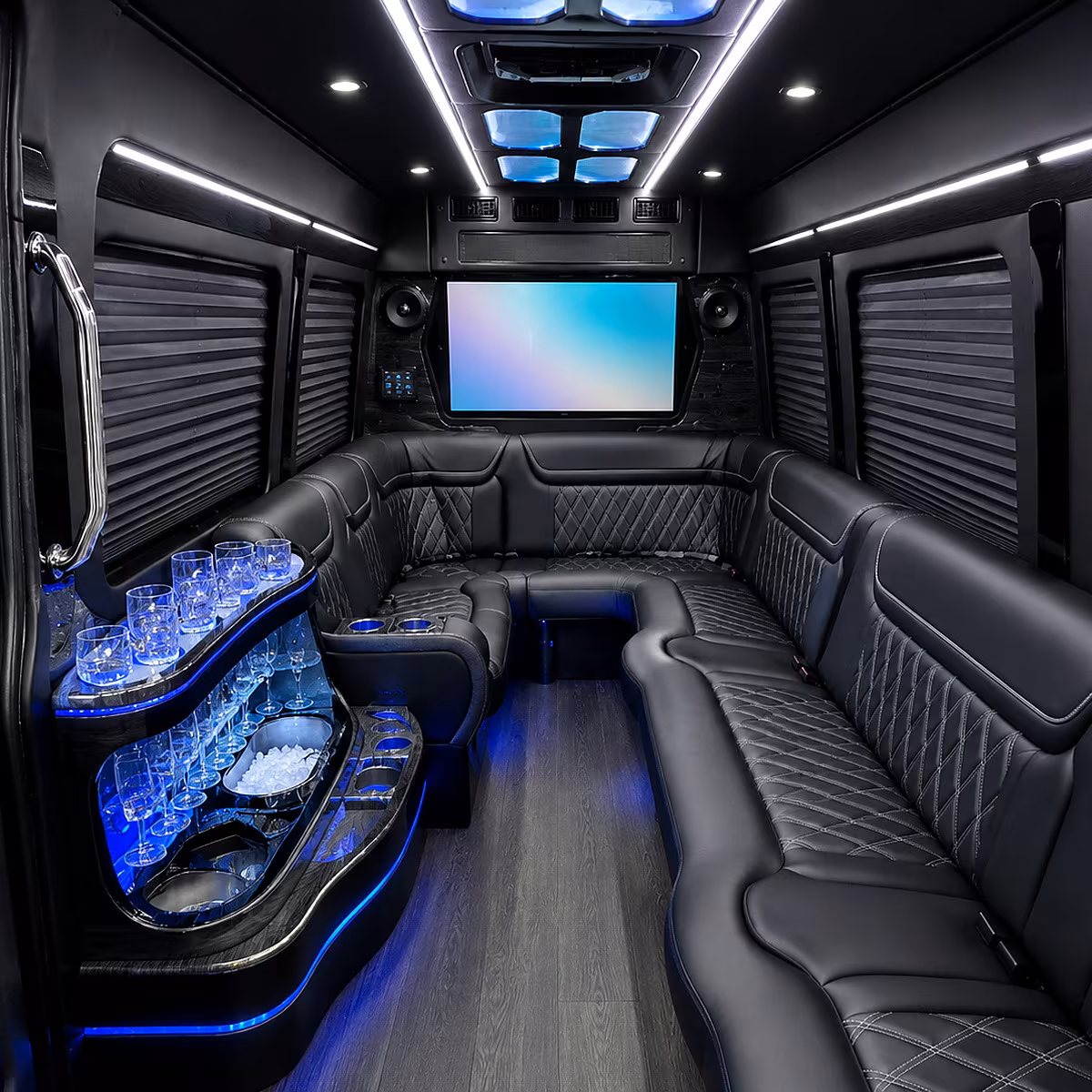 Sioux City Birthday, Sweet 16, & Quinceañera Party Bus Rentals