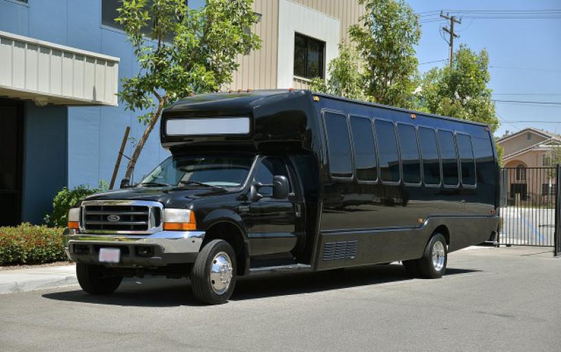 Omaha 25 Passenger Party Bus